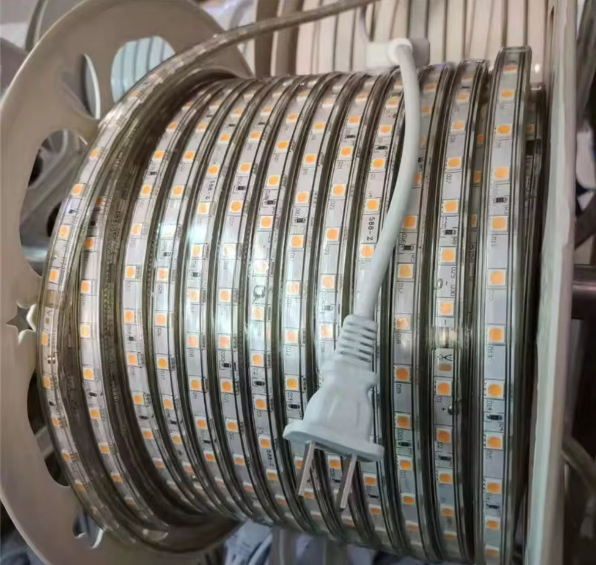Bluvero LED Strip – Sync Your Space